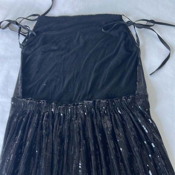 Backless Sequin Wide Leg Jumpsuit - Picture 3 of 9